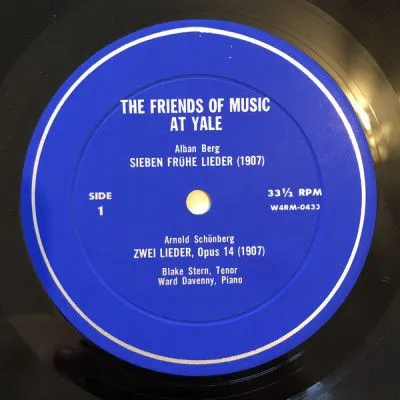 巴托克《为中提琴和管弦乐队而作的中提琴协奏曲(1945年开始,除左手部分未完成;1949年由蒂博尔·谢尔利全部完成配器;1995年由贝拉·巴托克和保罗·纽鲍尔修订和编辑)》 /勋伯格《我不能感恩,为人声和钢琴而作(2首)》 《在这冬日里,为人声和钢琴而作(2首)》 /贝尔格《7首早期的歌曲,为语音钢琴或管弦乐队而作》