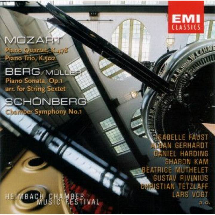 勋伯格《第1室内交响曲， E大调为室内管弦乐队而作的改编自全部的管弦乐》 /贝尔格《钢琴奏鸣曲, OP.1》 /莫扎特《g小调为钢琴和弦乐组而作的四重奏》 《bB大调为钢琴和弦乐组而作的第4三重奏》 /吉井瑞穗双簧管 ,.亚当斯基低音单簧管 ,川原康则低音提琴 ,长笛 ,圆号 ,单簧管 ,单簧管 ,大提琴 ,大提琴 ,葛哈德大提琴 ,巴松管 ,福格特钢琴 ,中提琴 ,中提琴 ,中提琴 ,泰兹拉夫小提琴 ,穆勒小提琴 ,佛丝特小提琴 ,哈丁指挥 