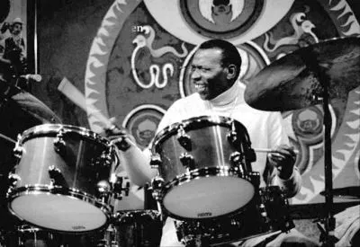 埃尔文·琼斯 (Elvin Jones) 唱片封面