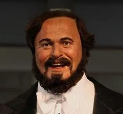 鲁契亚诺·帕瓦罗蒂 (Luciano Pavarotti) 唱片封面