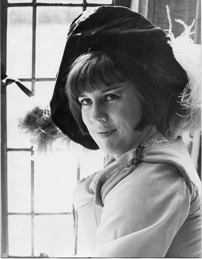 伊妮德·哈特尔 (Enid Hartle) 唱片封面
