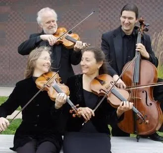 埃斯特哈奇四重奏组 (Esterhazy Quartet) 唱片封面