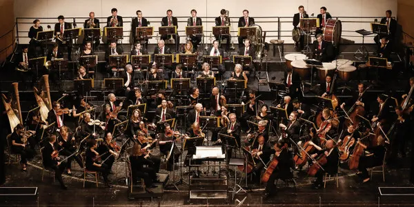 维也纳民族歌剧院管弦乐团 (Wiener Volksopern orchester) 唱片封面