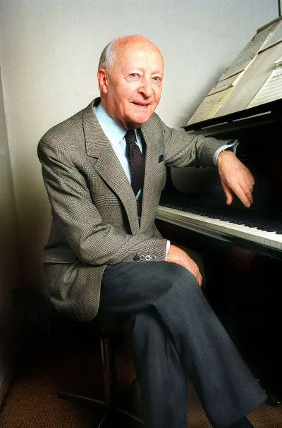 Witold Lutoslawski (维托尔德·卢托斯拉夫斯基) album cover