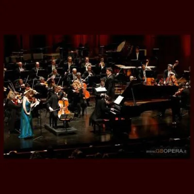 巴黎歌剧院国家乐团 (Orchestre National De L'Opéra De Paris) 唱片封面