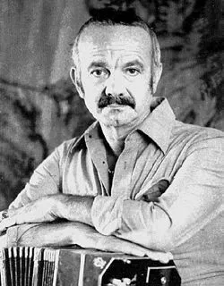 Astor Pantaleón Piazzolla (阿斯托尔·潘塔莱昂·皮亚佐拉) album cover