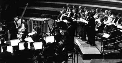 塔弗纳合唱团 (Taverner Choir) 唱片封面