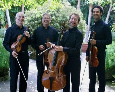 美术四重奏组 (The Fine Arts Quartet) 唱片封面