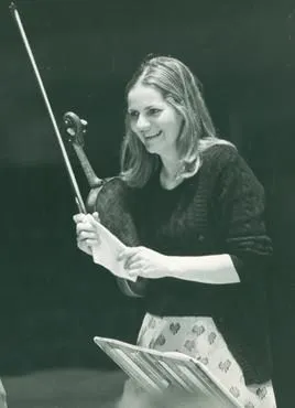 伊欧娜·布朗 (Iona Brown) 唱片封面