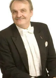 Christopher Royall (克里斯托弗·罗亚尔) album cover