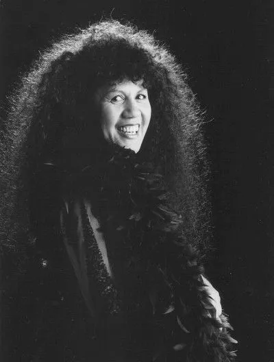 乔伊·耶茨 (Joy Yates) 唱片封面