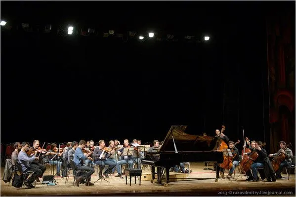莫斯科艺术大师国家室内乐团 (Moscow Virtuosi) 唱片封面