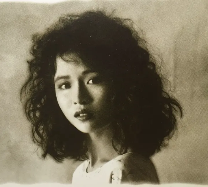 黄宝欣 (Sarah Wong) 唱片封面