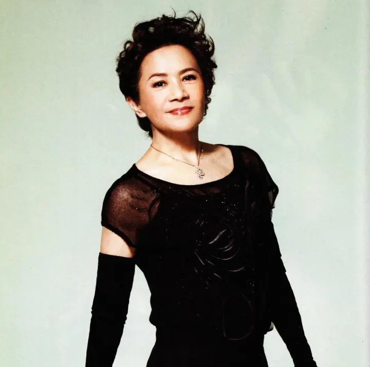 Deanie Ip Tak-han (叶德娴) album cover