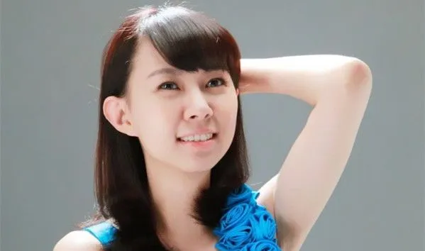 卓依婷 (Timi Zhuo) 唱片封面