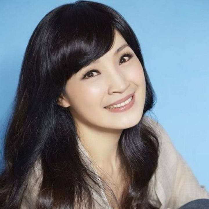 方季惟 Fang Chi Wei - 艺人资料与音乐作品 | 唱片星球 Record Star