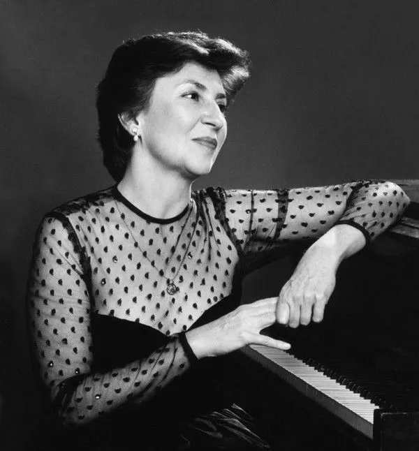 Bella Davidovich (贝拉·达维多维奇) album cover