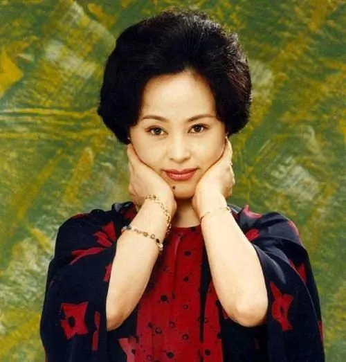朱明瑛