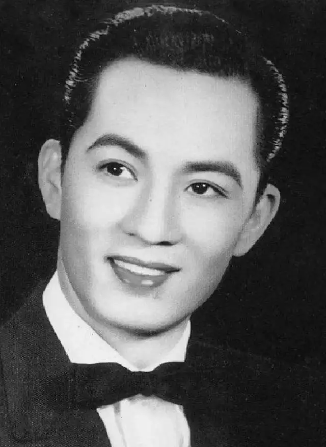 何非凡 (Ho Fei-Fan) 唱片封面