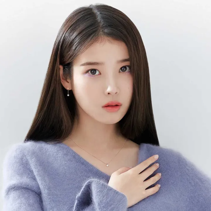 IU